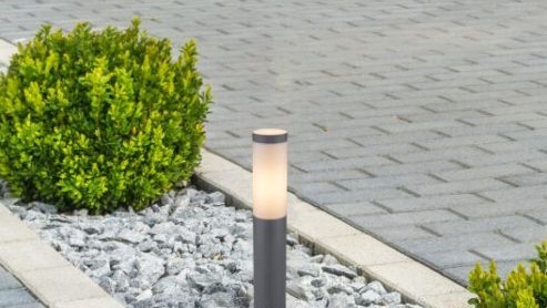 Outdoor lighting at driveway